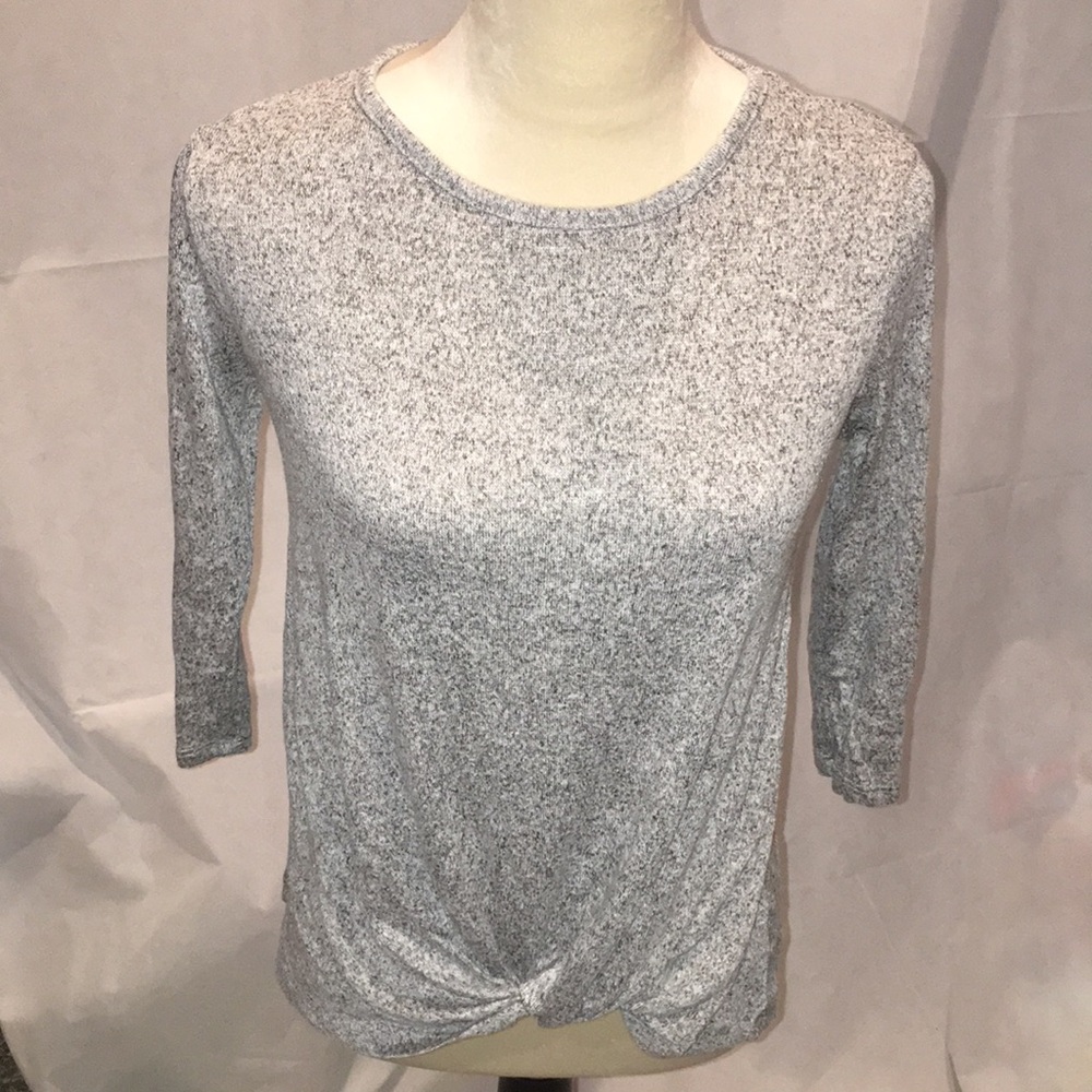 Pink Clover Gray Twist-Front Lightweight Pullover Top | Size XS